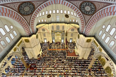 CUMA: EN FAZİLETLİ GÜN ve CAMİ ADABI